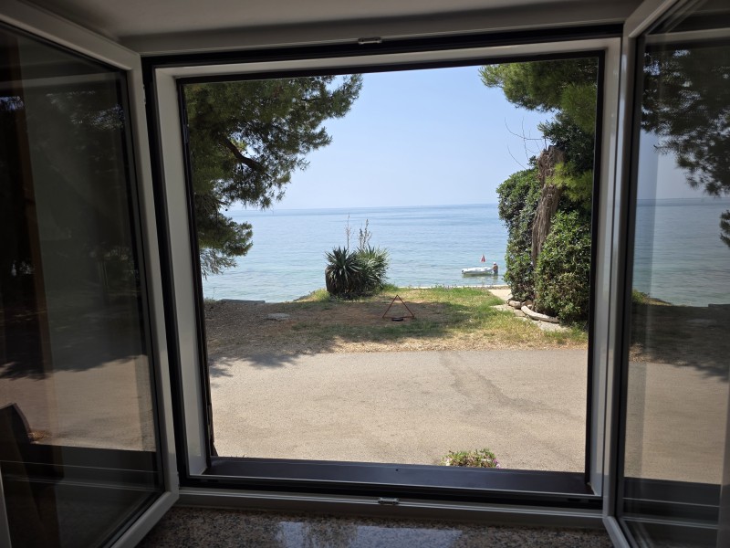 Beachfront Orijana app studio